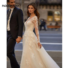 White Bridesmaid Dresses: Wedding Dresses For Women Long Sleeves Bridal Gowns