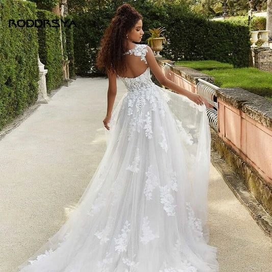 White Bridesmaid Dresses: White Bridesmaid Dresses: V-neck Boho Wedding Dresses