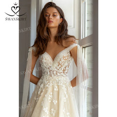 White Bridesmaid Dresses: Wedding Dress Appliqued Open Back A-Line Princess