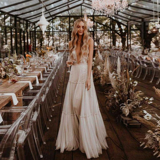 White Bridesmaid Dresses: Boho Deep V-Neck Wedding Dresses Champagne Ruffles Tulle