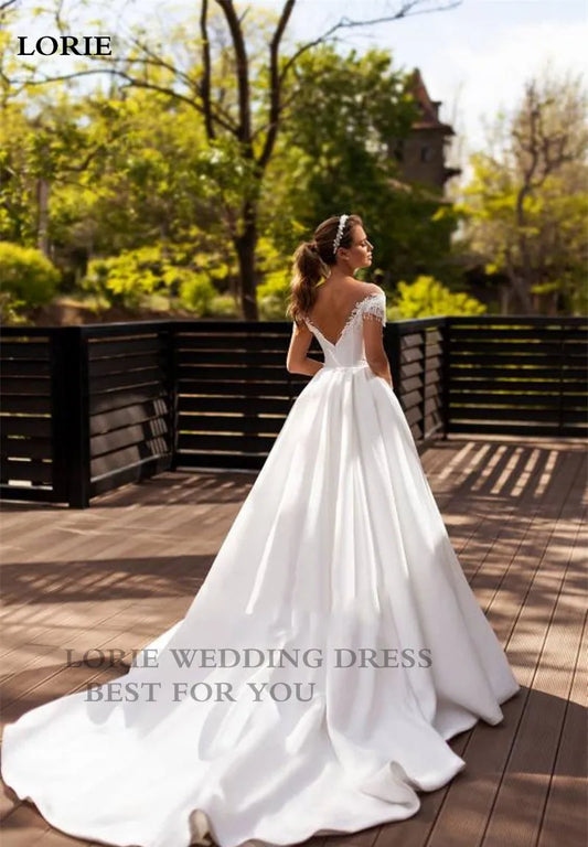 White Bridesmaid Dresses: Wedding Dress A Line Beaded Lace Appliques Bride