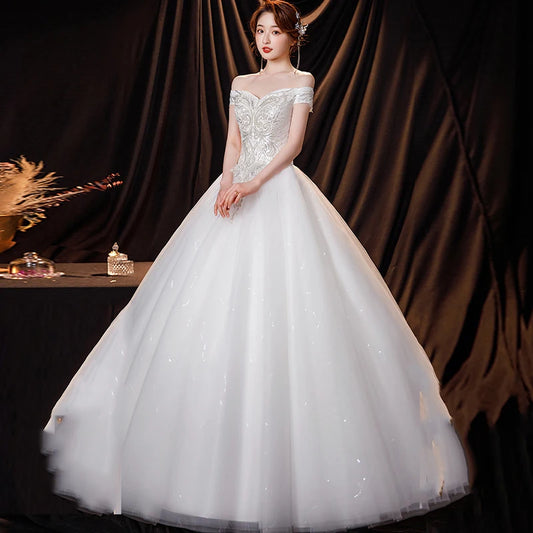 White Bridesmaid Dresses: Wedding Dresses Illusion V-Neck Short Backless Tulle Lace