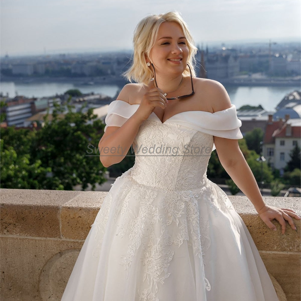 White Bridesmaid Dresses: Wedding Dress Plus Size Elegant Off The Shoulder