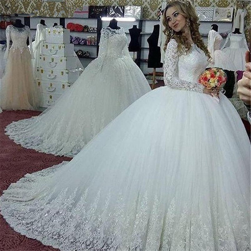 White Bridesmaid Dresses: Wedding Dresses Puffy Vintage Ball Gown Dresses