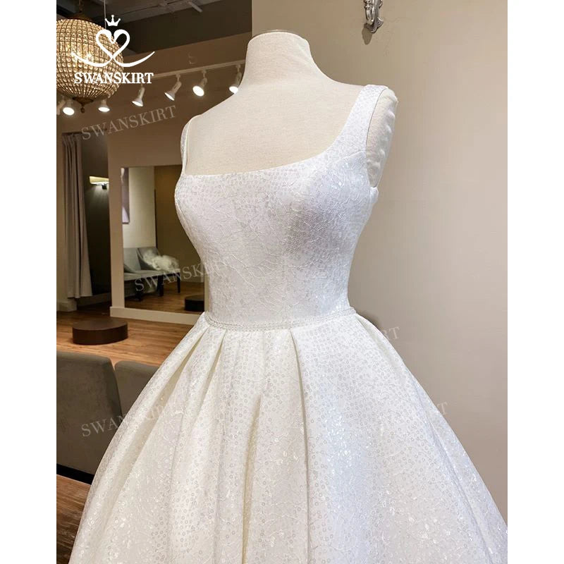 White Bridesmaid Dresses: Wedding Dress Square Collar Sleeveless A-Line Princess