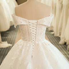 White Bridesmaid Dresses: Wedding Bridal Dress Ball Gown Embroidery Lace applique