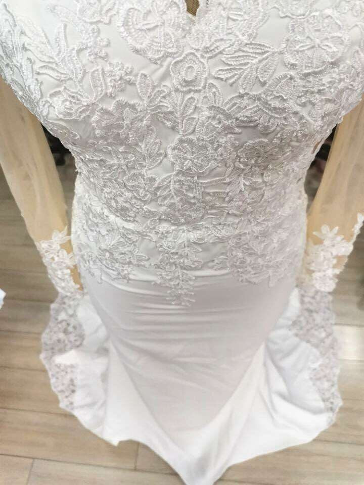 White Bridesmaid Dresses: Wedding Dress Scoop-Neck Full Sleeves Bride Dress Zipper