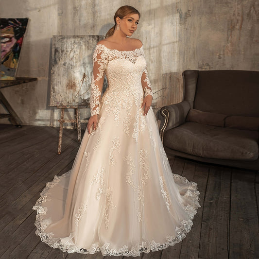 White Bridesmaid Dresses: Wedding Dress Plus Size Lace Appliques Back Zip