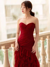 Homecoming Dresses: Slim-Fit Host Fashion Red Engagement Back-to-Door Fishtail