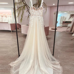 White Bridesmaid Dresses: Wedding Dresses For Bride Sleeveless Court Train Appliques