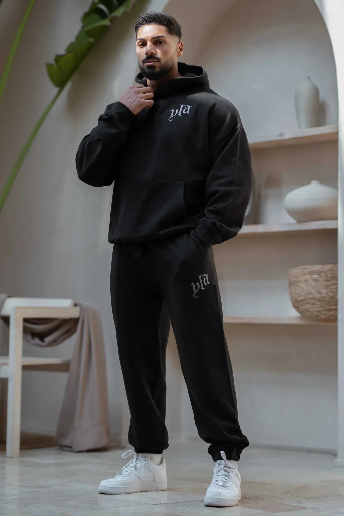 Men's sports pants with looped embroidery, long pants for runners, sports and fitness