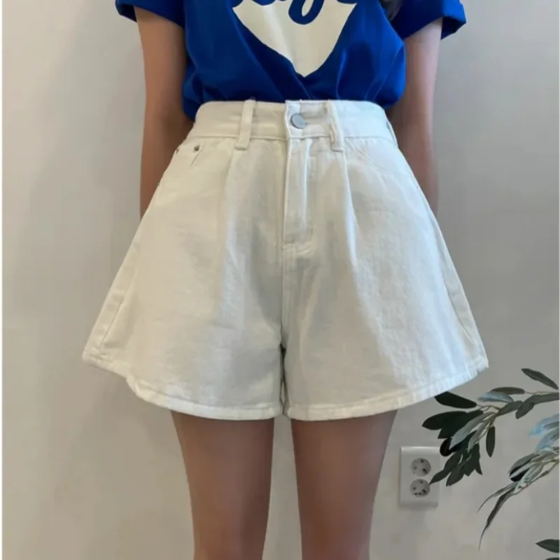 REALEFT 2024 New High Waist Washed Women's Denim Wide Leg Shorts Summer Buttons Casual Female Blue Jeans Trouses Pockets