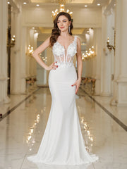 Homecoming Dresses: White Mermaid V Neck Evening Dresses Elegant Appliques