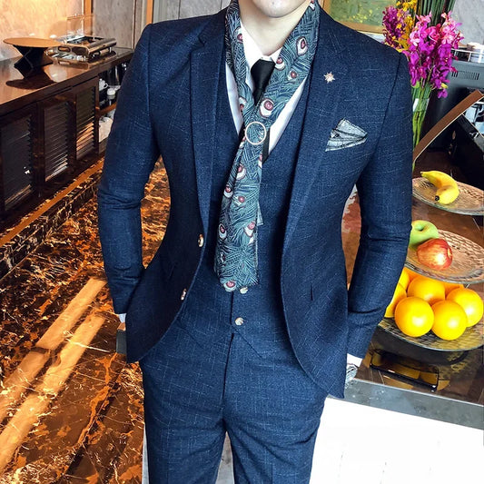 Tuxedo for Mens: Boutique (Blazer + Vest + Trousers) Italian Style Elegant