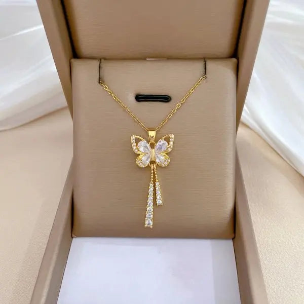 Romantic Cherry Blossoms Flower Necklace For Women Shiny Crystal Zircon Butterfly Flower Pearl Clavicle Chain Girl Party Jewelry