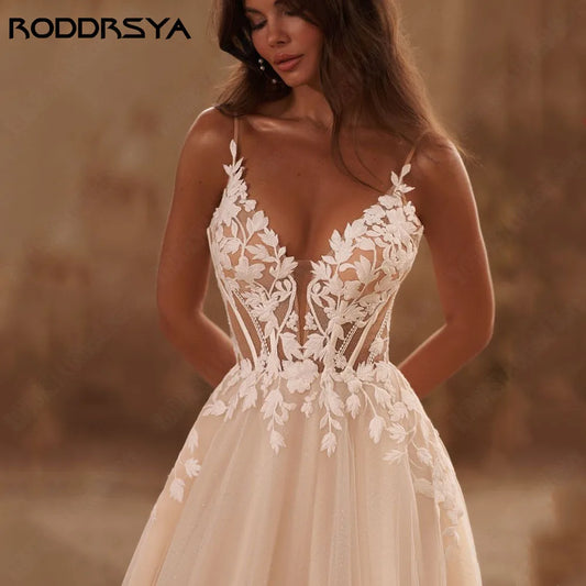 White Bridesmaid Dresses: White Bridesmaid Dresses: Straps Glitter Wedding Dresses
