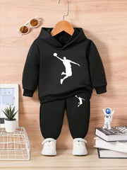A fleece hoodie for a newborn baby boy in autumn and winter, paired with casual and fashionable long pants, is suitable for outd