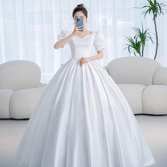 White Bridesmaid Dresses: Vintage Princess Wedding Dress Satin Simple Wedding Gown
