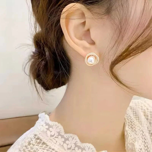 Trendy Round Imitation Pearl Earrings for Woman Mini Exquisite Shiny Zircon Stud Earrings Fashion Jewelry Party Bride Wedding K1