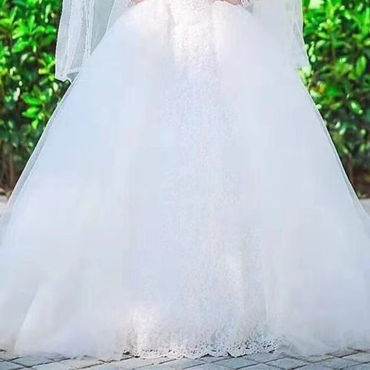 White Bridesmaid Dresses: Long Sleeve Muslim Wedding Dress Colorful Lace Applique