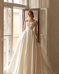 White Bridesmaid Dresses: Wedding Dresses With Detachable Coat Square Collar