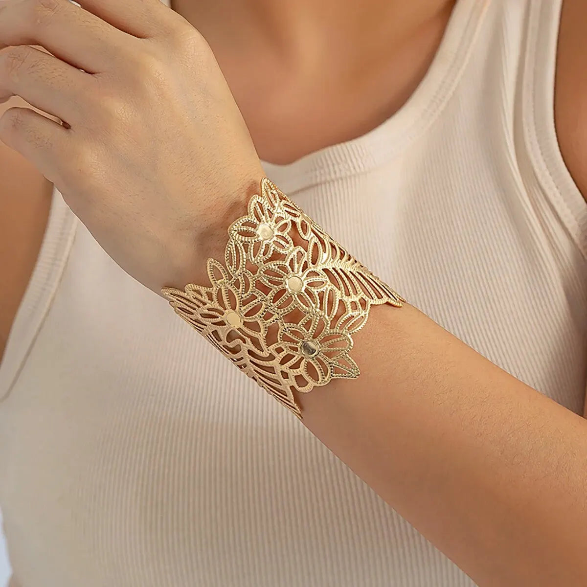 Punk Heavy Metal Irregular Open Bangle for Women Gold Color Wide Big Cuff Bracelet Trendy Jewelry On The Hand Wedding Party Gift