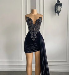 Homecoming Dresses: Women Homecoming Gowns Black Velvet Short Prom Dresses