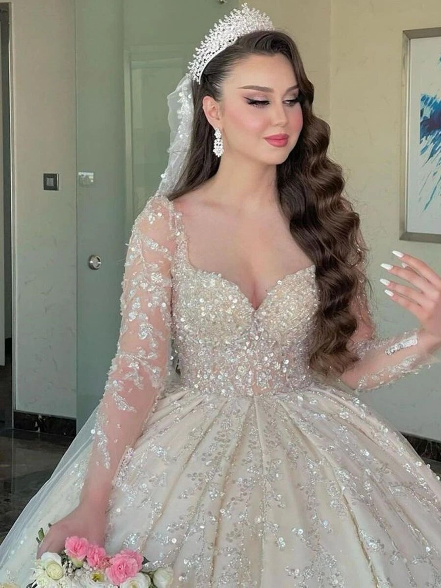 White Bridesmaid Dresses: Wedding Dresses Luxury Long Sleeves Bridal Gowns