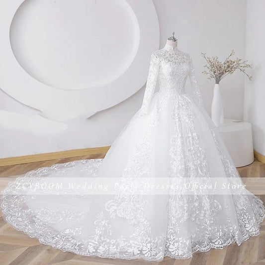 White Bridesmaid Dresses: Wedding Dress Ball Gown Floor Length Sweep Train Tulle