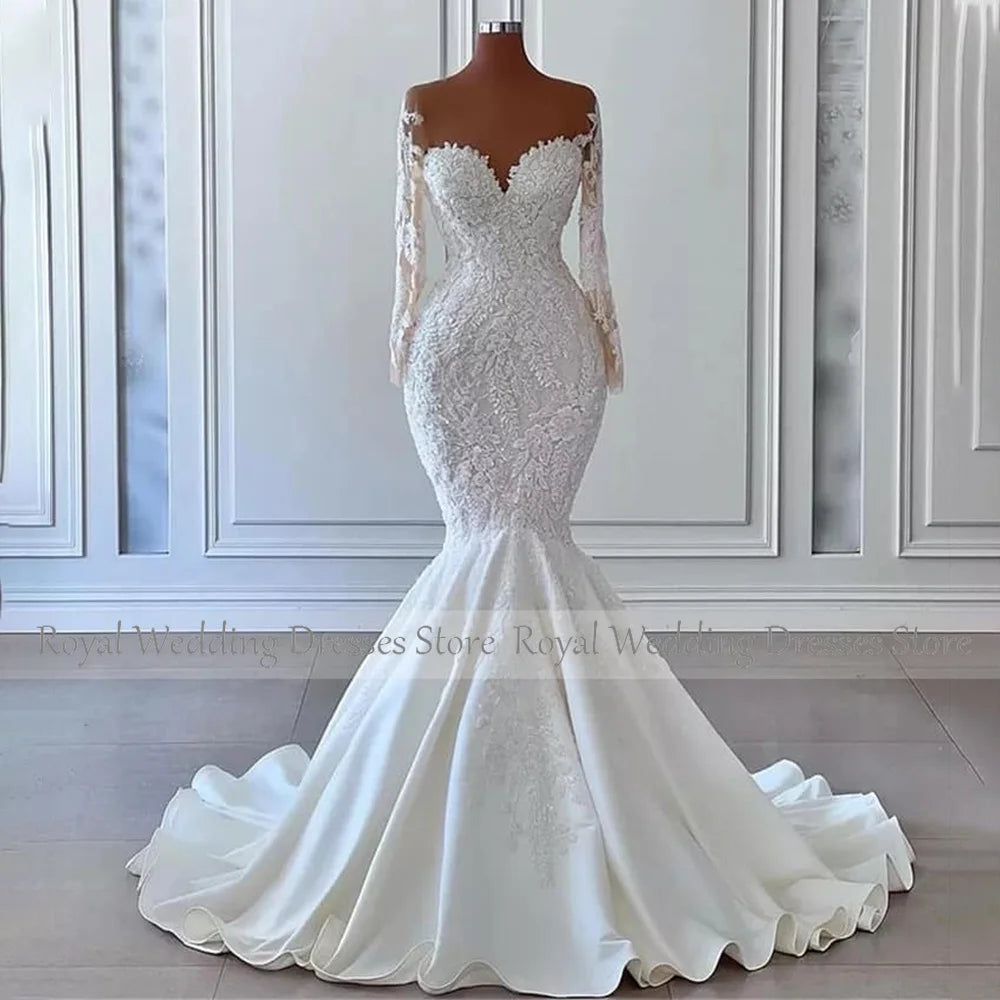 White Bridesmaid Dresses: Ivory Wedding Dress Luxury Applique Sheer Tulle Neck