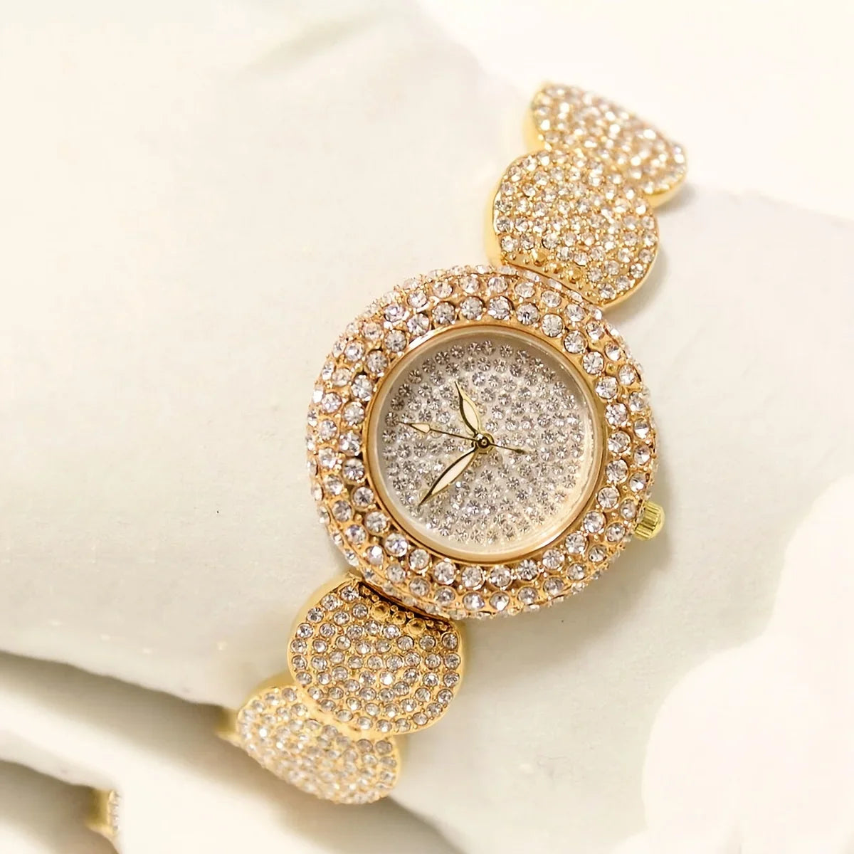 Women's Watch Luxury Rhinestone Quartz Bracelet Watch Sparkling Fashion Analog Party Dress Wrist Watch