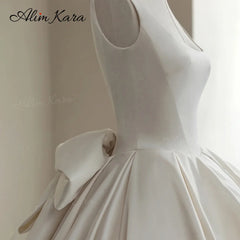 White Bridesmaid Dresses: Wedding Dress Satin Square Collar Bow Bridal Princess