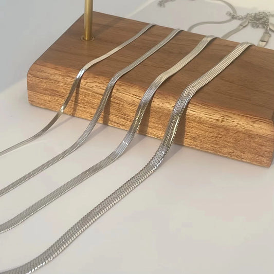 Minimalist Unisex Snake Chain Necklace Choker Stainless Steel Herringbone Gold
