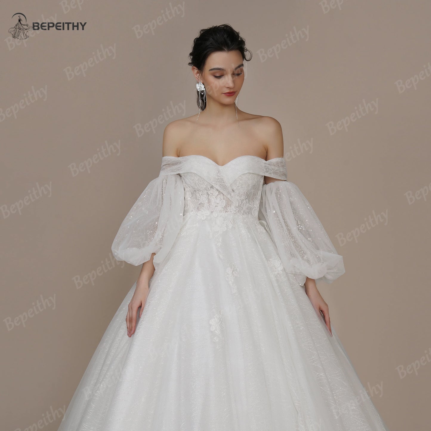 White Bridesmaid Dresses: Princess Vintage Ivory Wedding Dress For Women Strapless