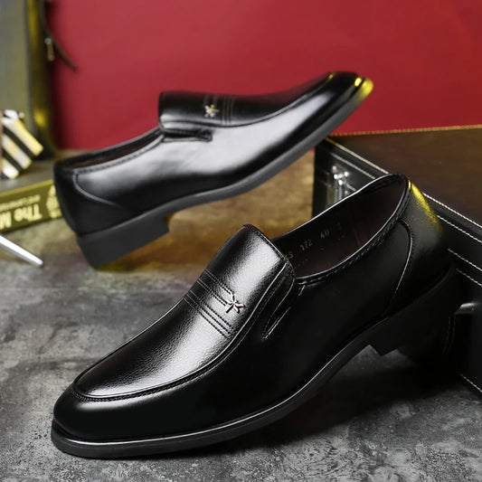 High Quality Leather Men Casual Shoes Comfortable Light Men Loafers