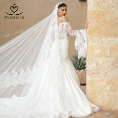 White Bridesmaid Dresses: Long Sleeve Wedding Dress Appliques Beaded Mermaid