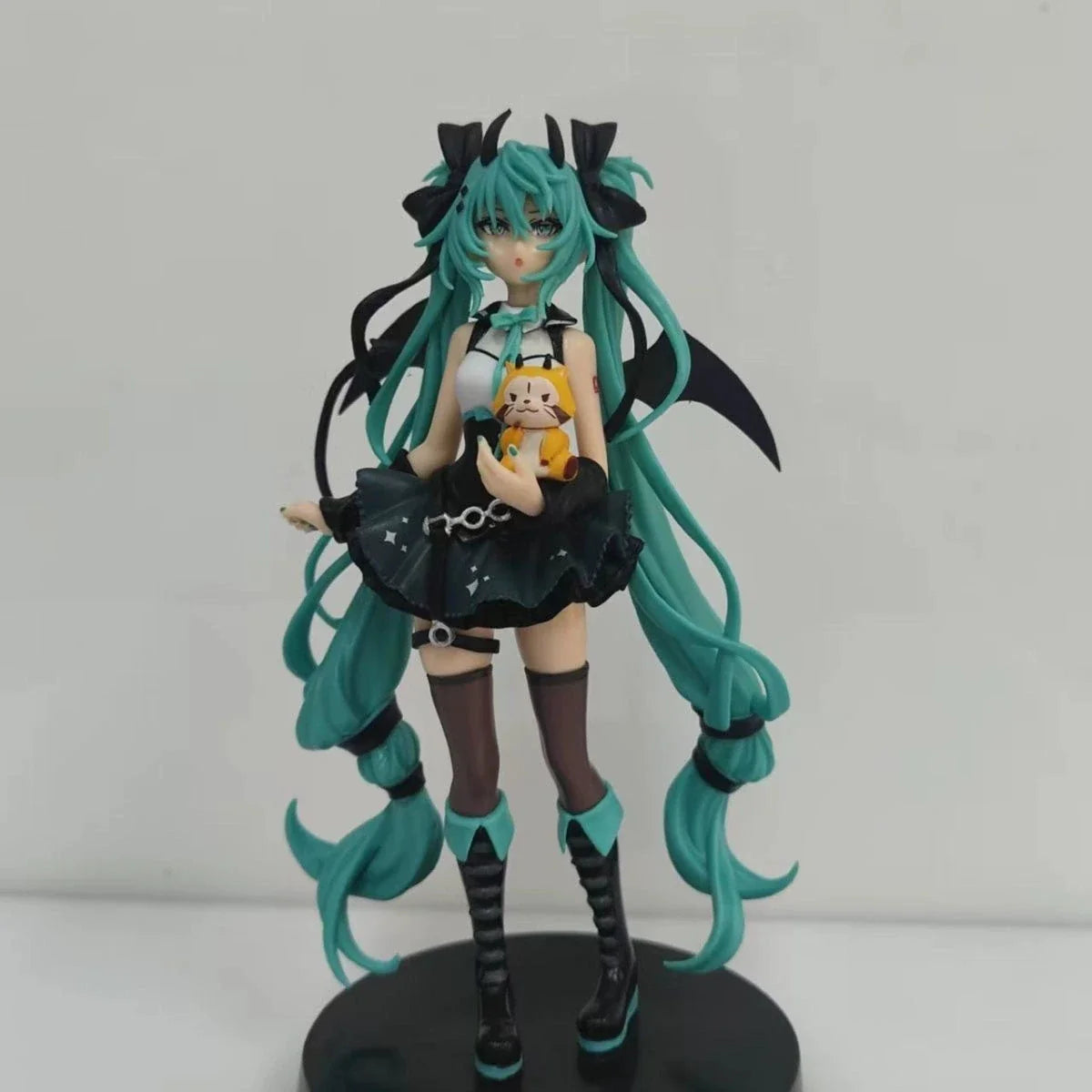 Student Girl Hatsune Miku Action Figures Fashion Figure Model Miku Room Decorations PVC Collection Model Doll Toy