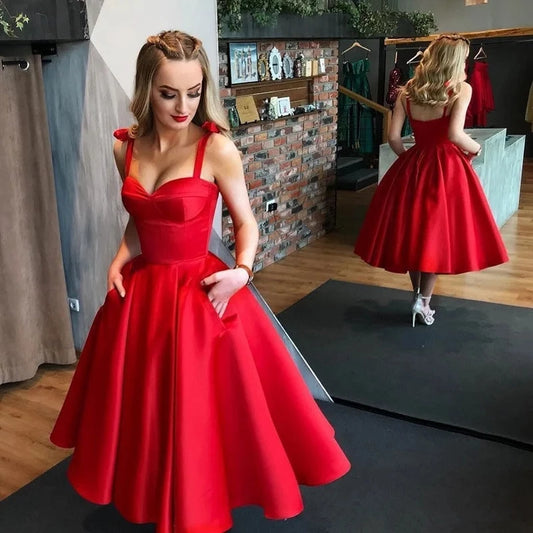 Evening wear Dresses: Spaghetti Straps Sweetheart Neck Formal Party