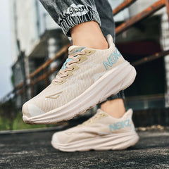 Lightweight Safety Shoes Men Steel Toe Sneaker Anti-stab Anti-smash Work Safety Boots Fashion Man Work Shoes Protective Footwear