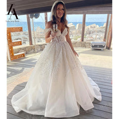 White Bridesmaid Dresses: Sleeveless Wedding Dress Off the Shoulder Ball Gown