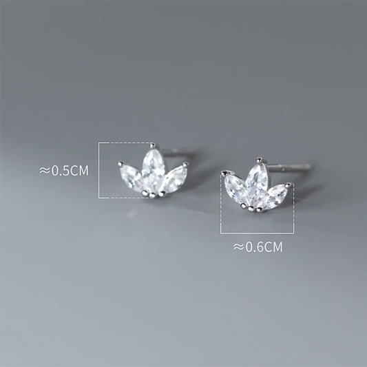 WANTME 925 Sterling Silver Shiny Small Leaf Zircon Stud Earrings for Women Fashion Korean Teen Crown Piercing Pendientes Jewelry