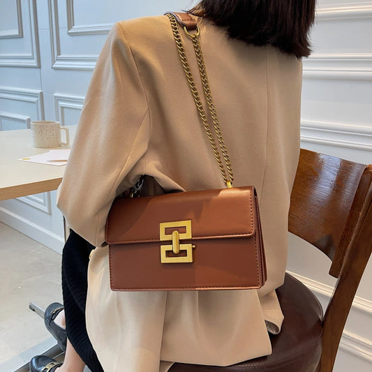 A Single Shoulder Bag, Made of High-end Polyurethane, Stylish Chain Design