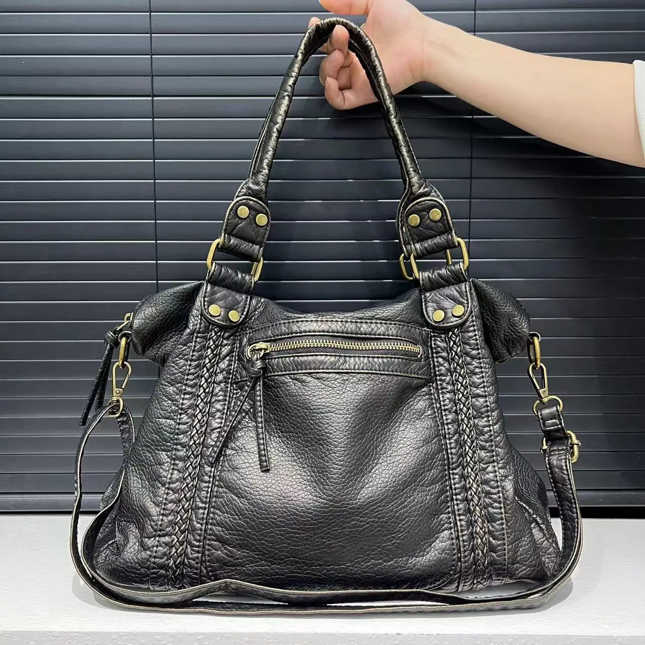 Y2K Spicy Girl One Shoulder Crossbody Bag Vintage Washed Leather Motorcycle Bag