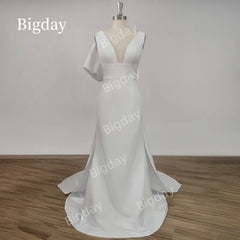 White Bridesmaid Dresses: Mermaid Wedding Dress Detachable Train Bow V-Neck Elegant