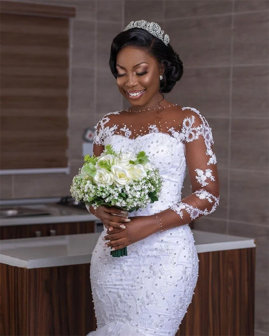 White Bridesmaid Dresses: Beading Mermaid Wedding Dress Long Sleeve Appliques