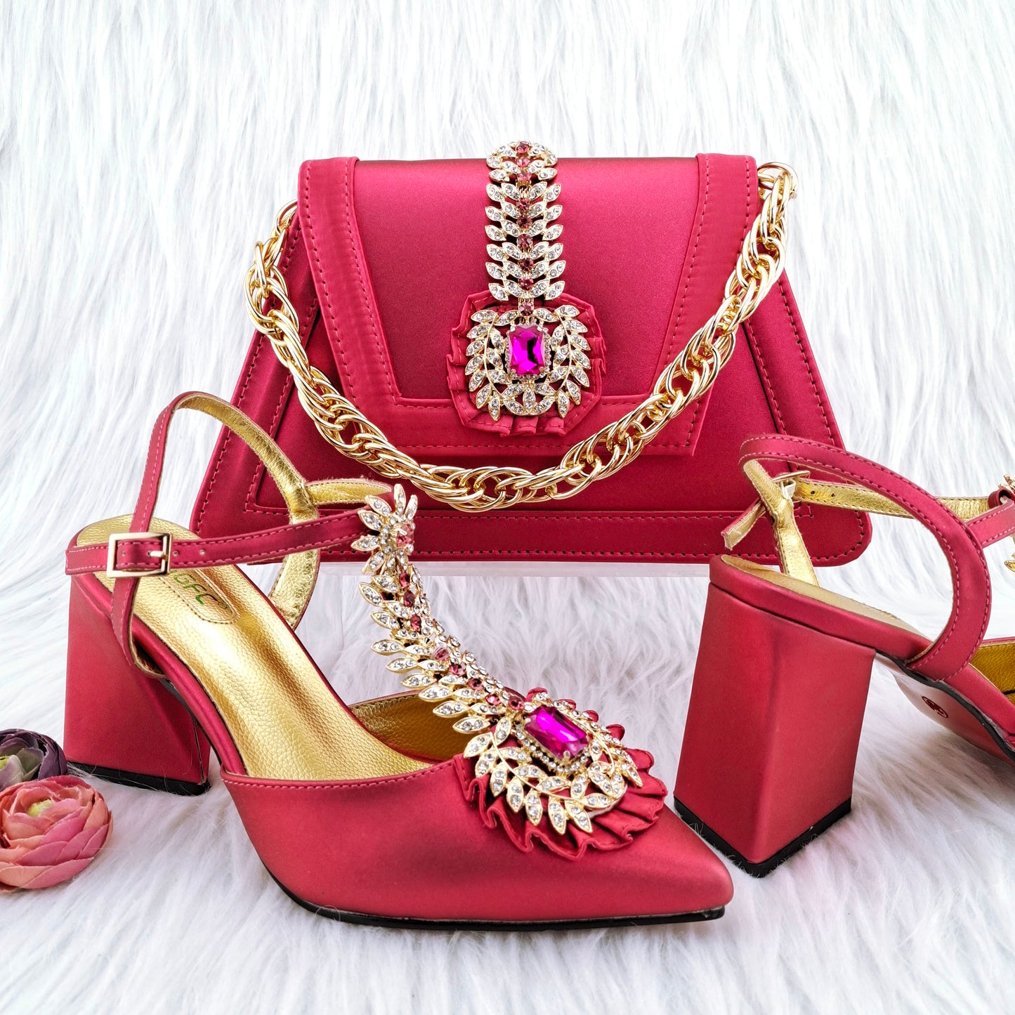 Matching Shoes and Bags: Shoes and Bag Sets gold Women Shoes