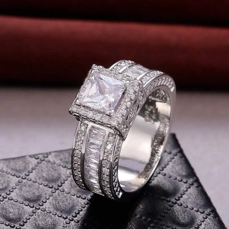 Women Men Fashion Ring Exquisite Silver Color Inlaid Zircon Stones Wedding Rings