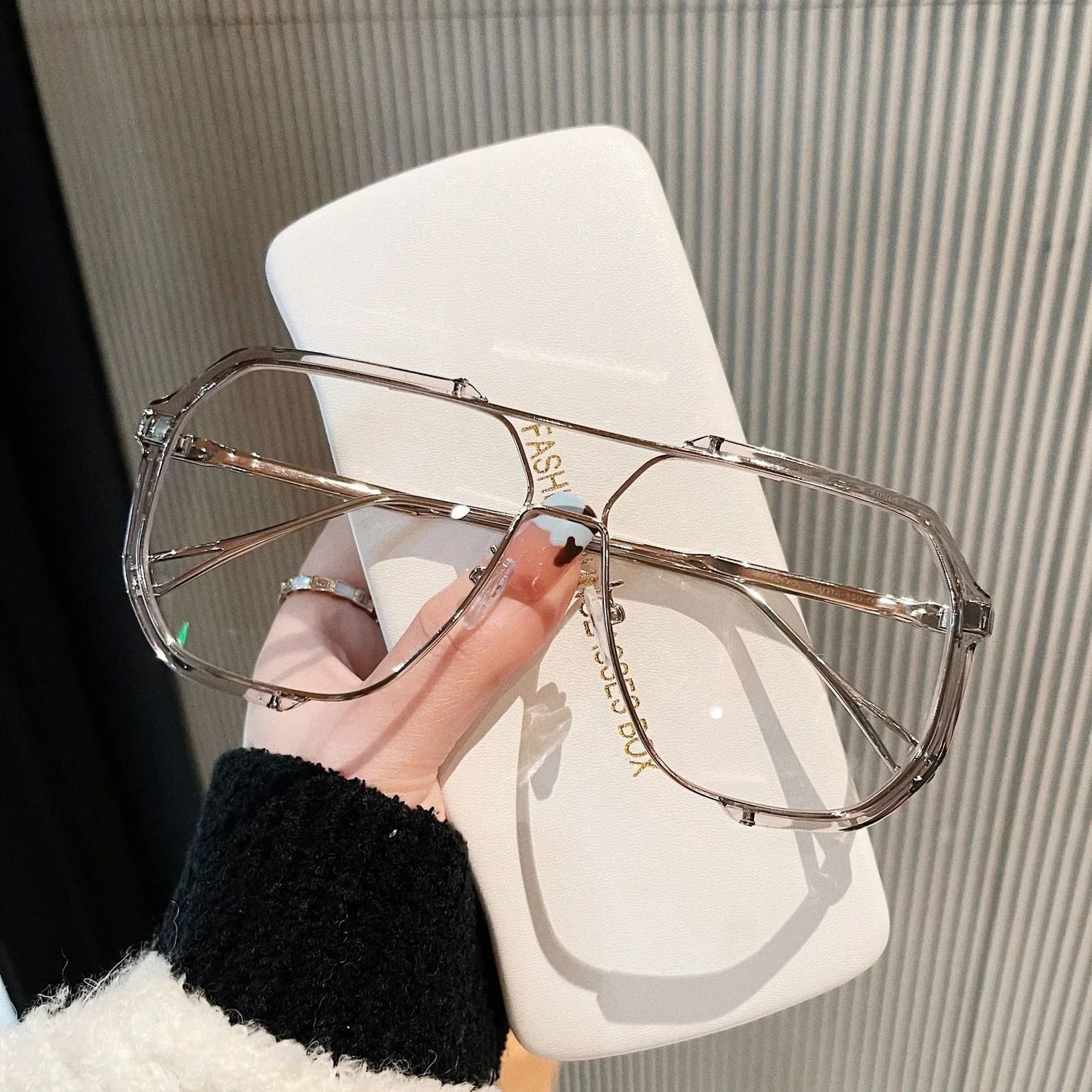 Oversized Sunglasses Women 2024 New Unique One Piece Fashion Sunglasses For Men UV400 Punk Glasses Trending Female Eyewear UV400