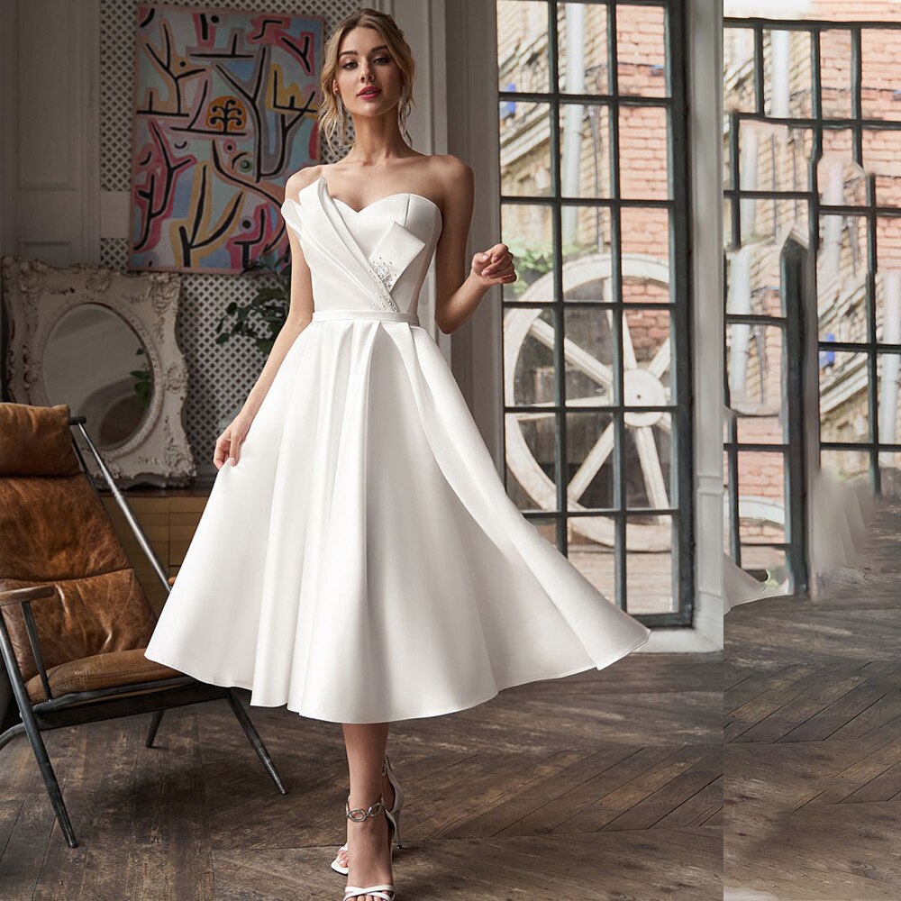 White Bridesmaid Dresses: Short Wedding Dress Sweetheart Elegant Side Slit Lace Up