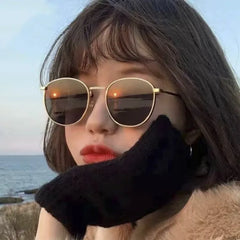 New Fashion Round Women Sunglasses Brand Designer Vintage Men Glasses Metal Frame Eyewear UV400 Gafas De Sol Mujer